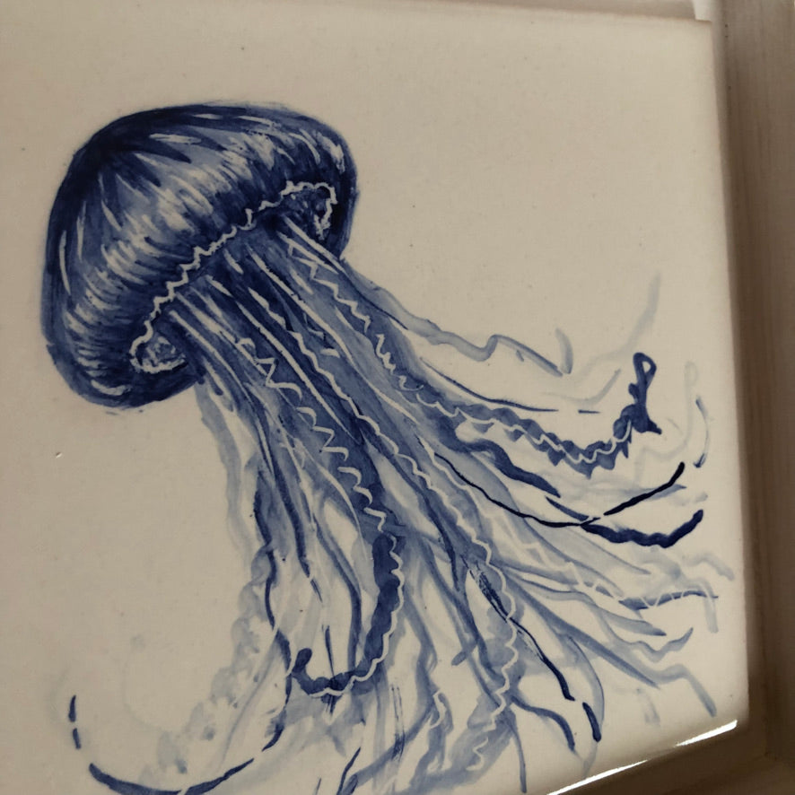 Jellyfish Handpainted azulejo glazed ceramic tile 15 cm x 15 cm /  Kézműves csempe