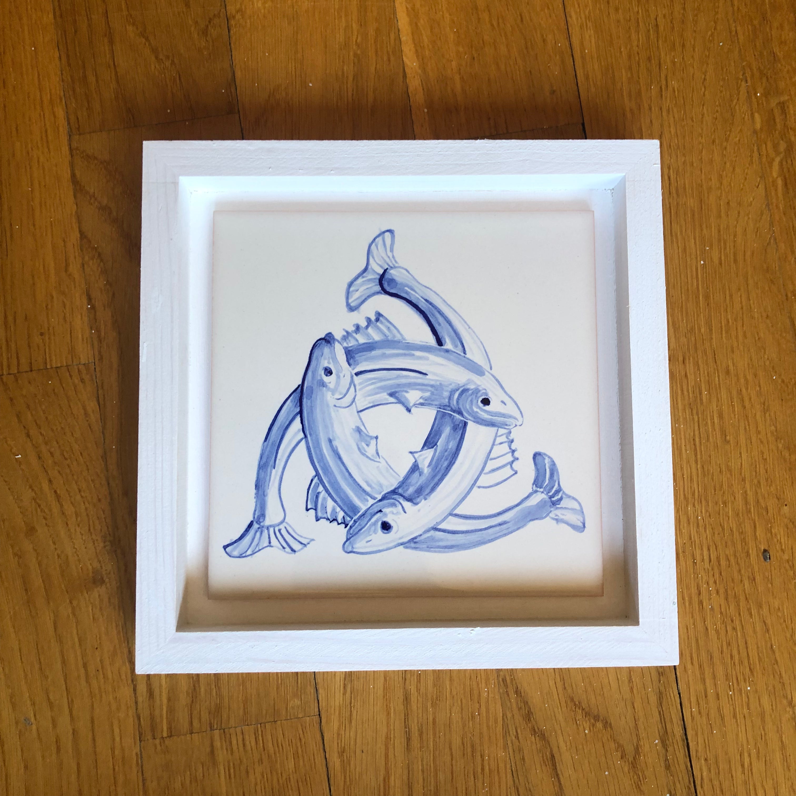 Celtic Triskele Fish Handpainted azulejo glazed ceramic tile 15 cm x 15 cm /  Kézműves csempe