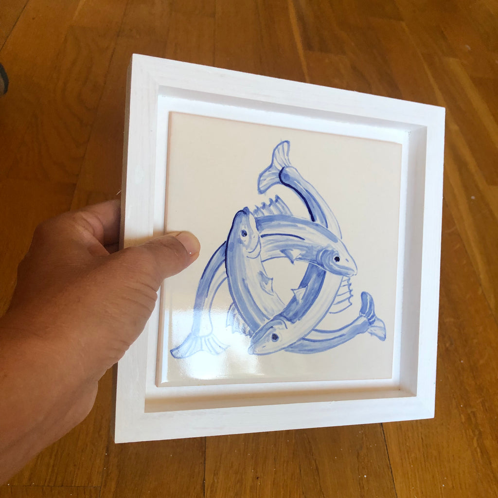 Celtic Triskele Fish Handpainted azulejo glazed ceramic tile 15 cm x 15 cm /  Kézműves csempe